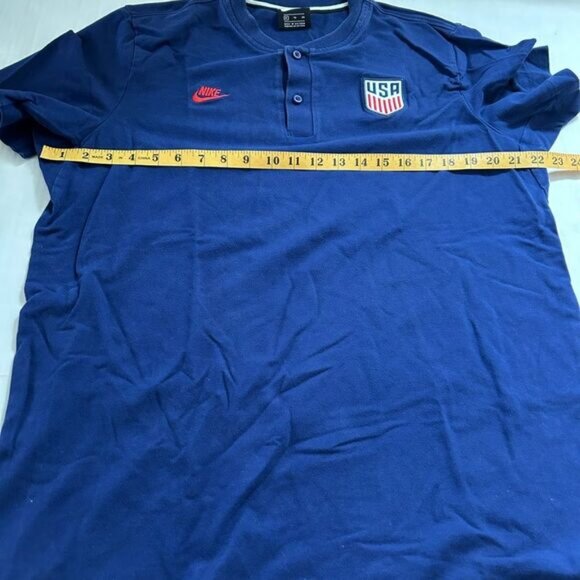 Nike Blue Men’s Soccer Shirt with US Crest size XL - Picture 7 of 8